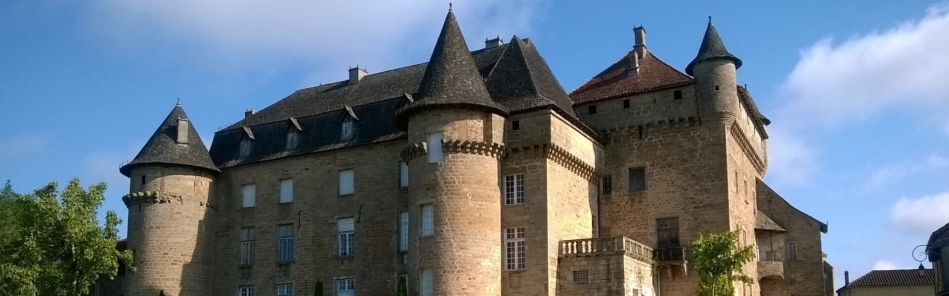 Mairie Commune Municipal Lot Occitanie Château Église